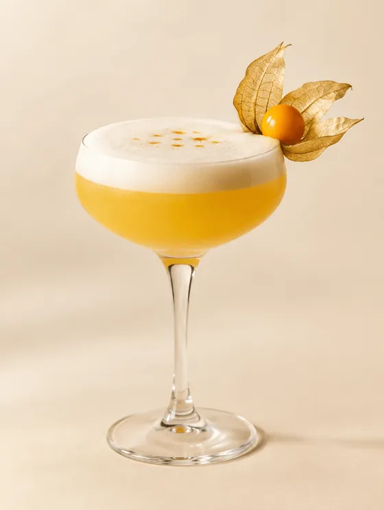 The Goldenberry — Andean fruit: aguaymanto (physalis) in the sweet.